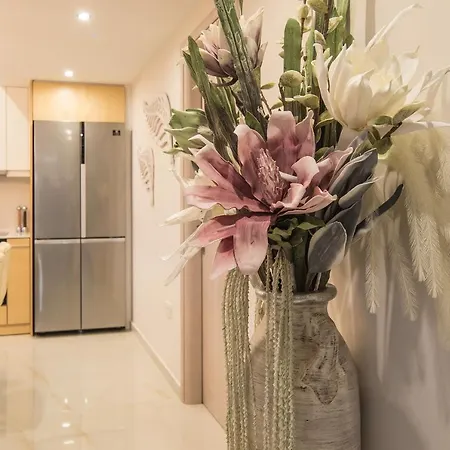 Daisy's Garden - With Private Pool, Ideal For Large Groups, By Zantewize ヴィラ