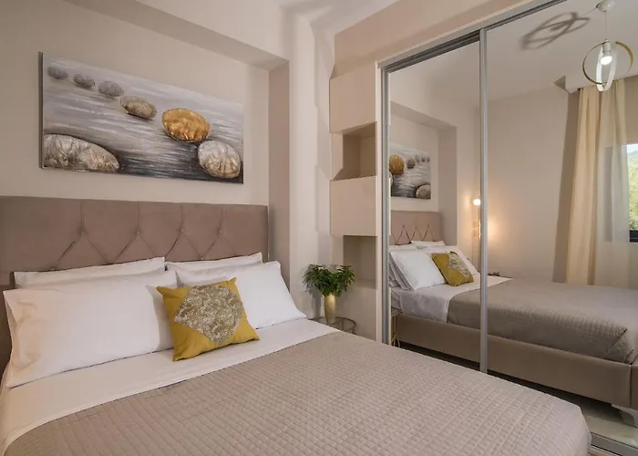 فيلة Daisy's Garden - With Private Pool, Ideal For Large Groups, By Zantewize *